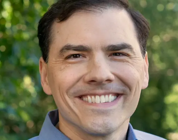 Tom Morrison headshot